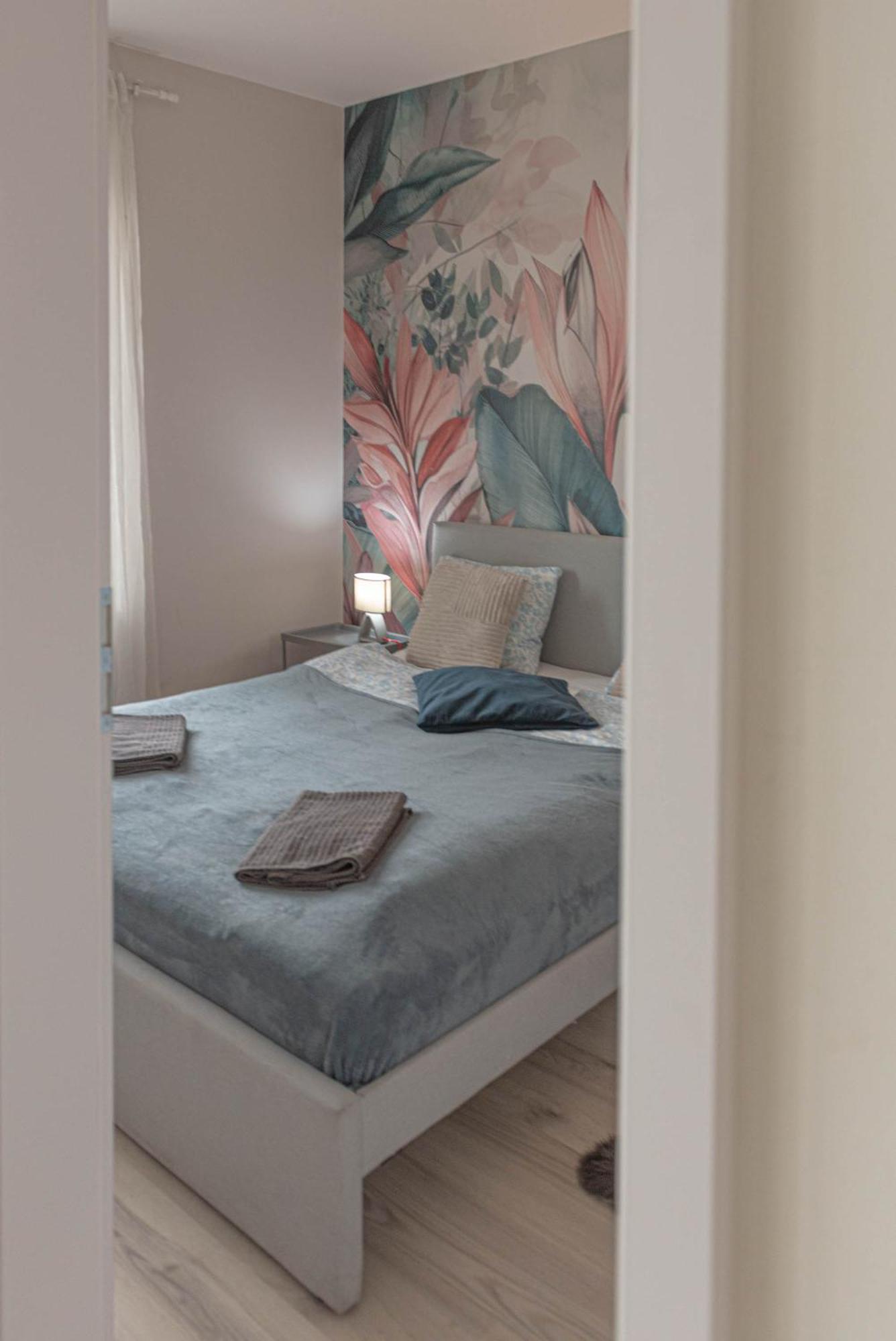 Dob36 Apartment With Free Private Parking And Balcony Budapest Exteriör bild